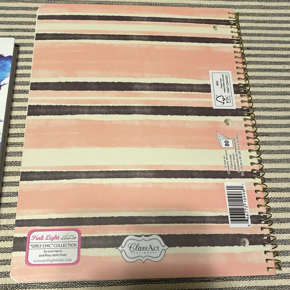 3 Notebook Set - Picture 5 of 6
